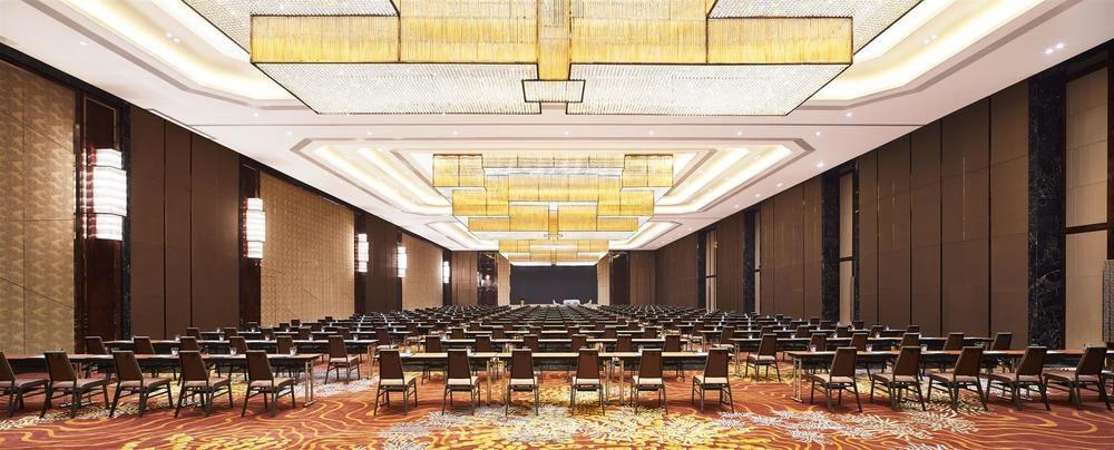 Sheraton Grand Zhengzhou Hotel Exterior foto