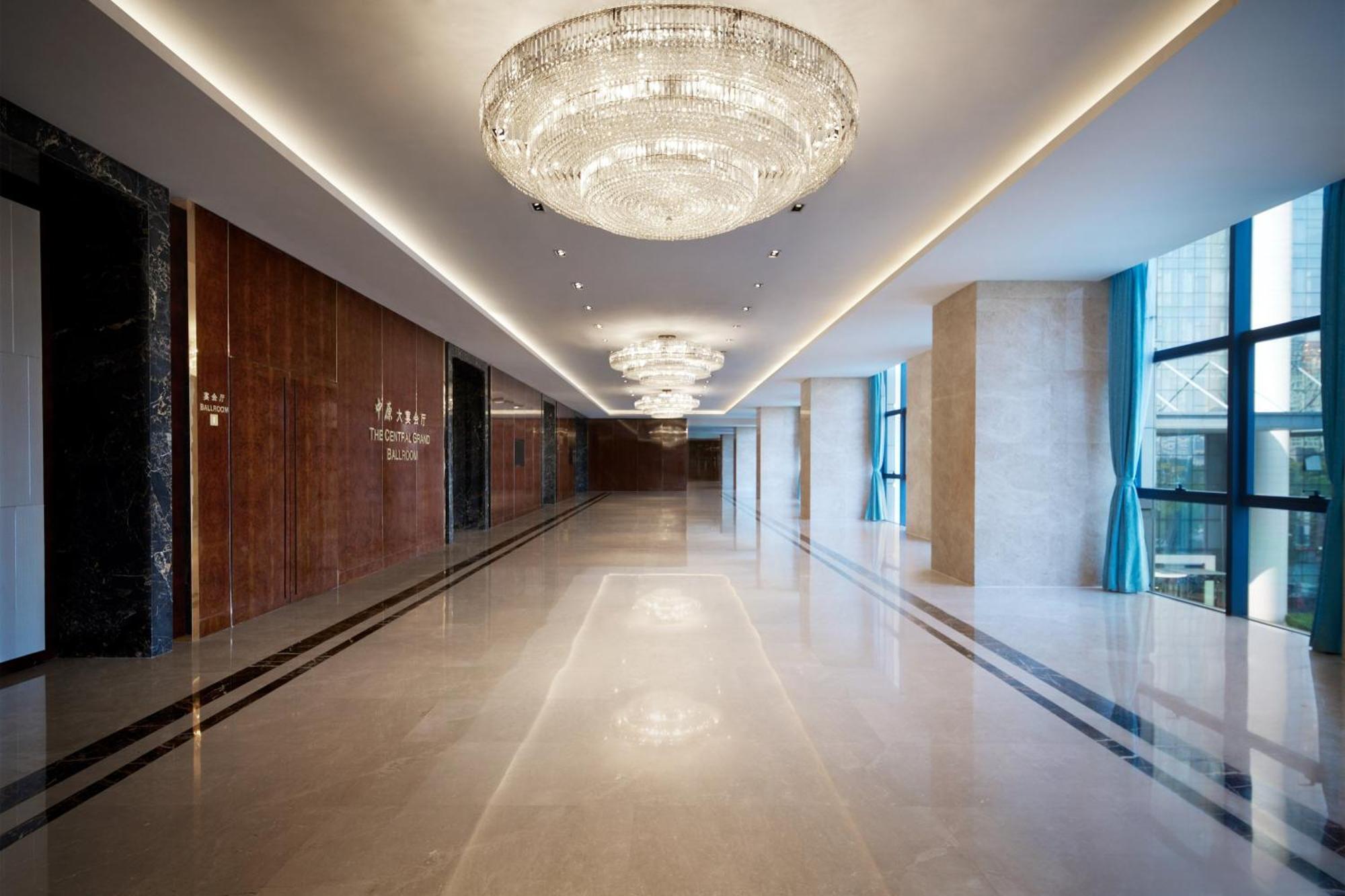 Sheraton Grand Zhengzhou Hotel Exterior foto