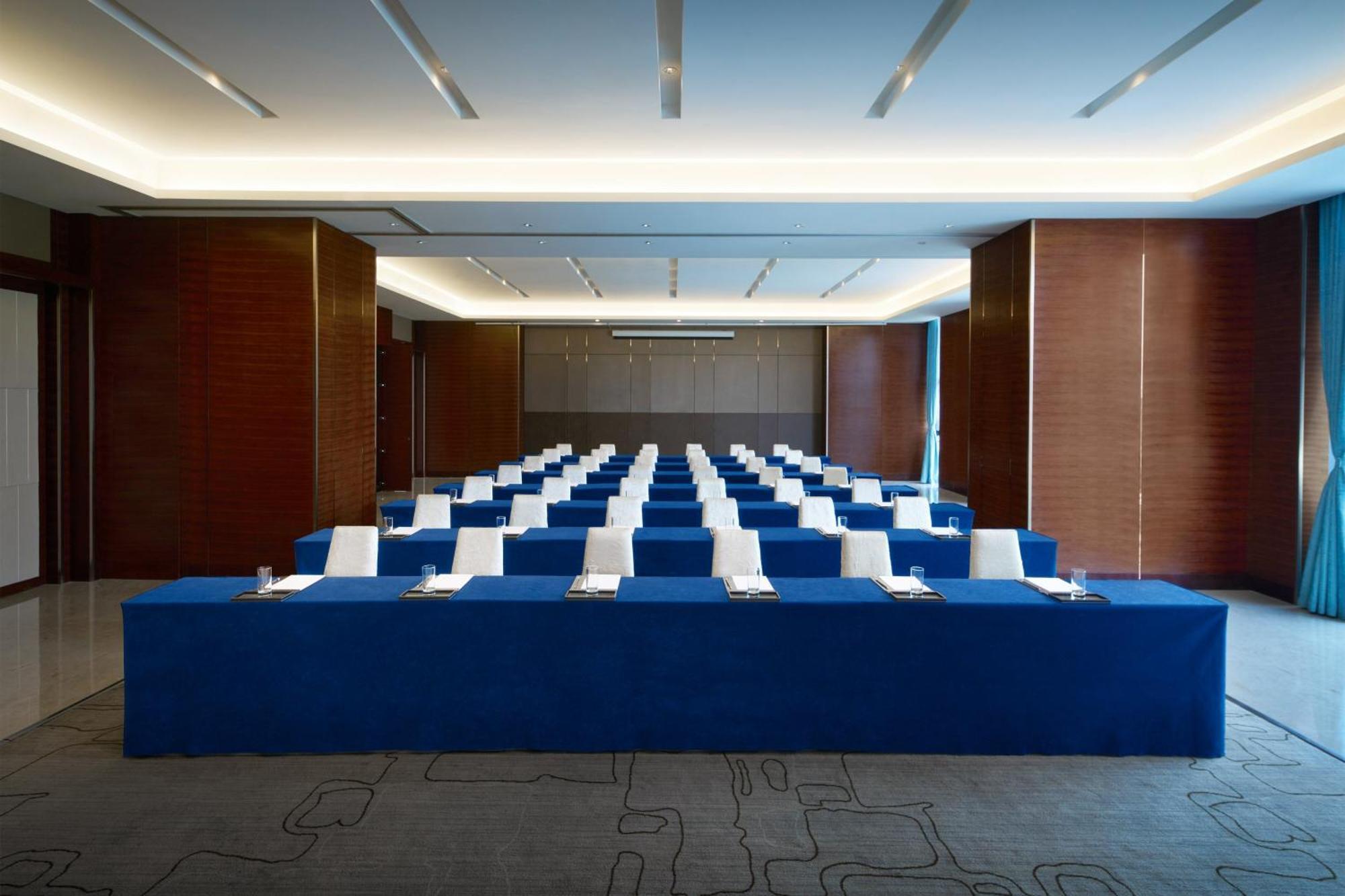 Sheraton Grand Zhengzhou Hotel Exterior foto